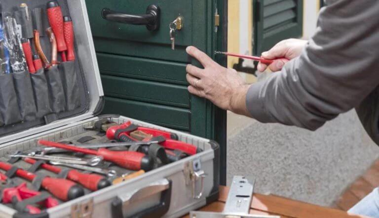 Türschloss wechseln